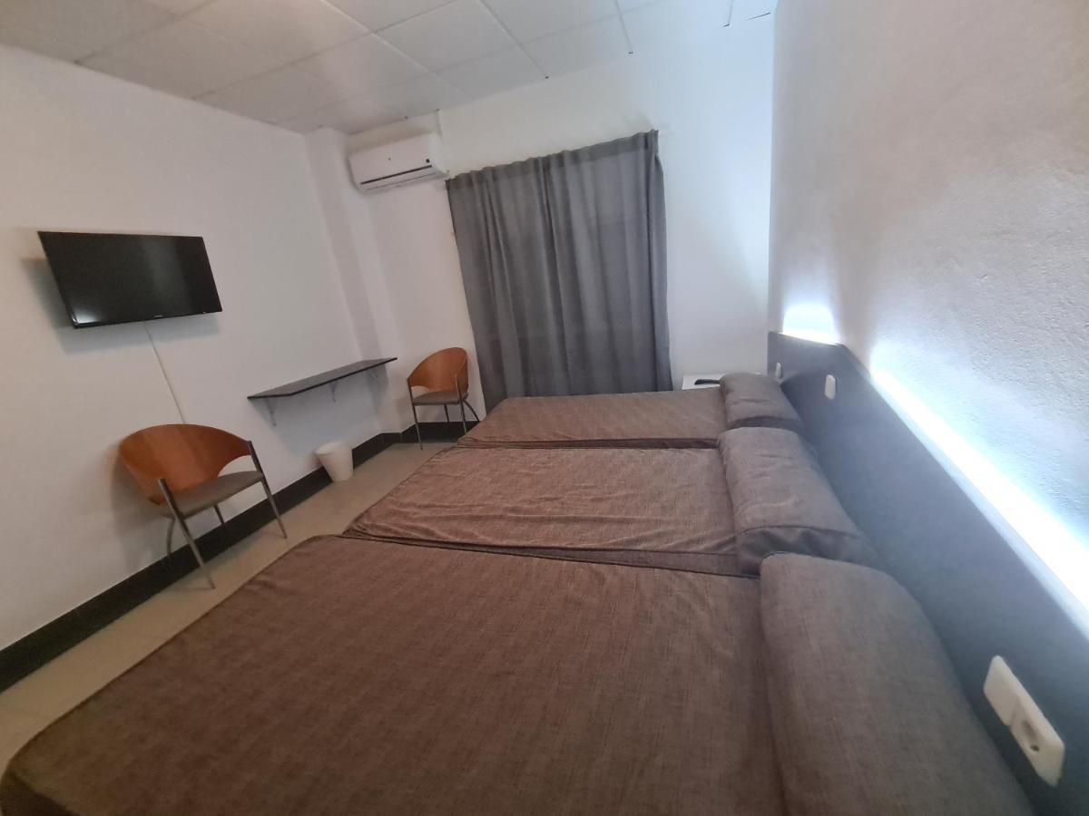 Hotel Lisboa Castrillo de la Guareña Екстериор снимка