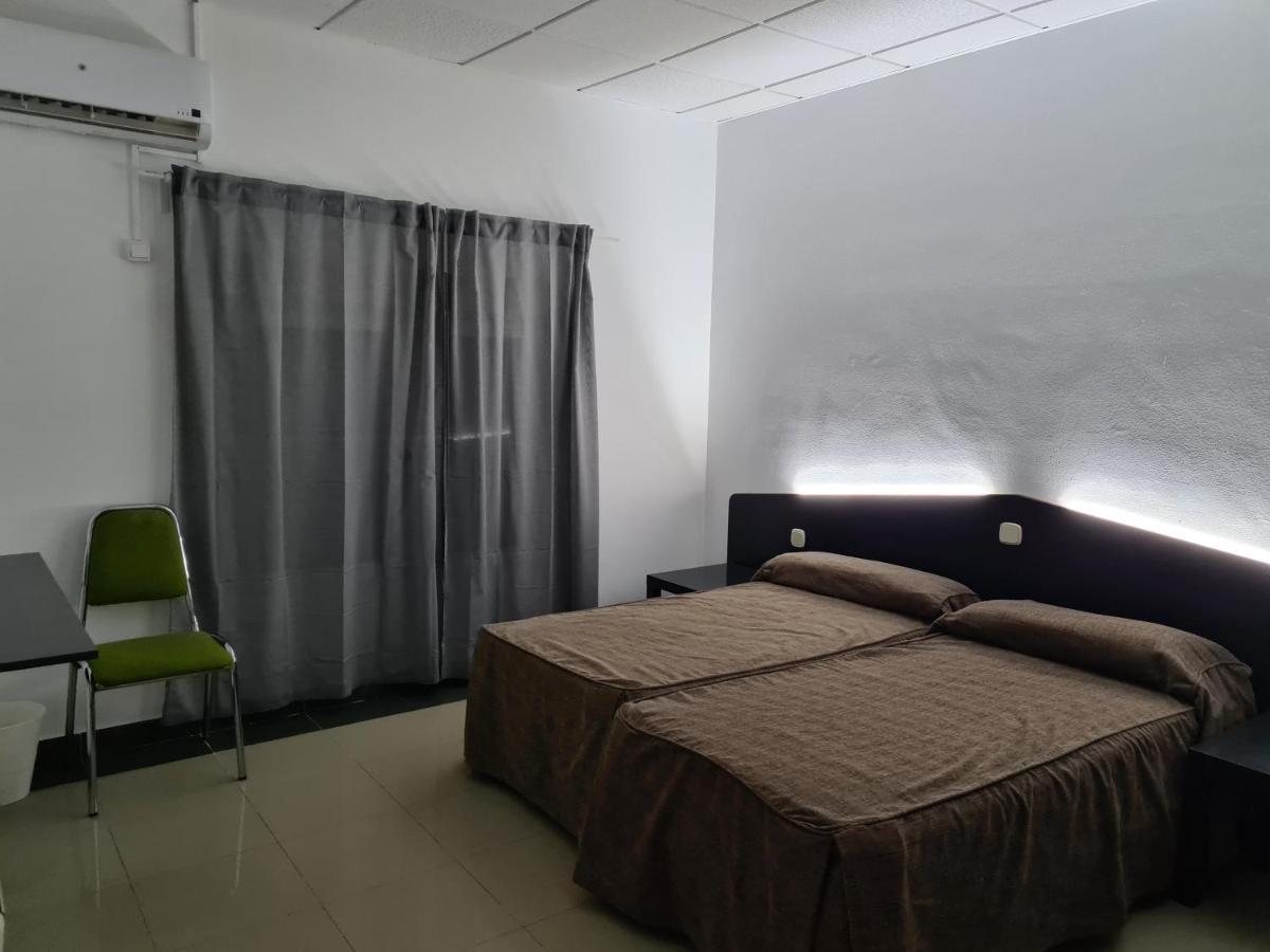 Hotel Lisboa Castrillo de la Guareña Екстериор снимка