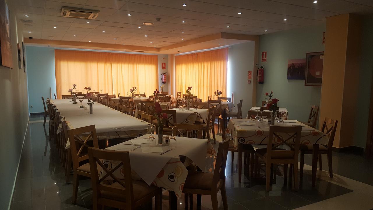 Hotel Lisboa Castrillo de la Guareña Екстериор снимка